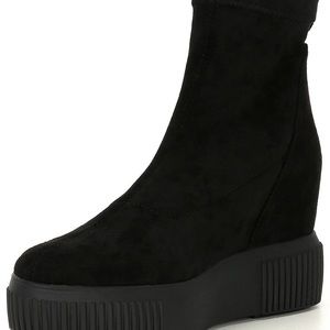 STEVE MADDEN FRESHLY HIGH-TOP WEDGE BOOTIE